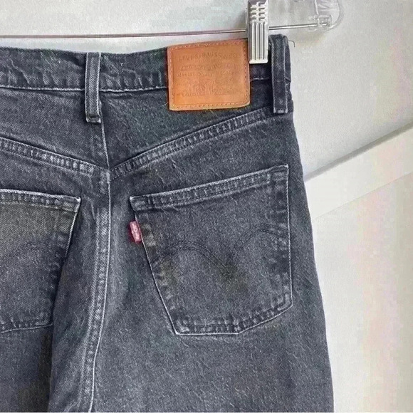 Levis Aritzia  Ribcage Straight Ankle Stretched Jean size 25 - Picture 11 of 11